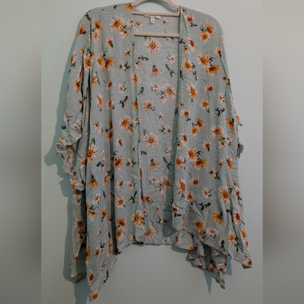Maurices Floral Print Kimono